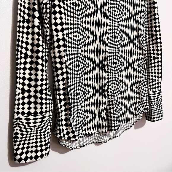 NWT Zara Black & Off-White Whimsical Geometric Y2K Inspired Collared Button-Down - Picture 11 of 15